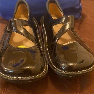 Alegria shoes
